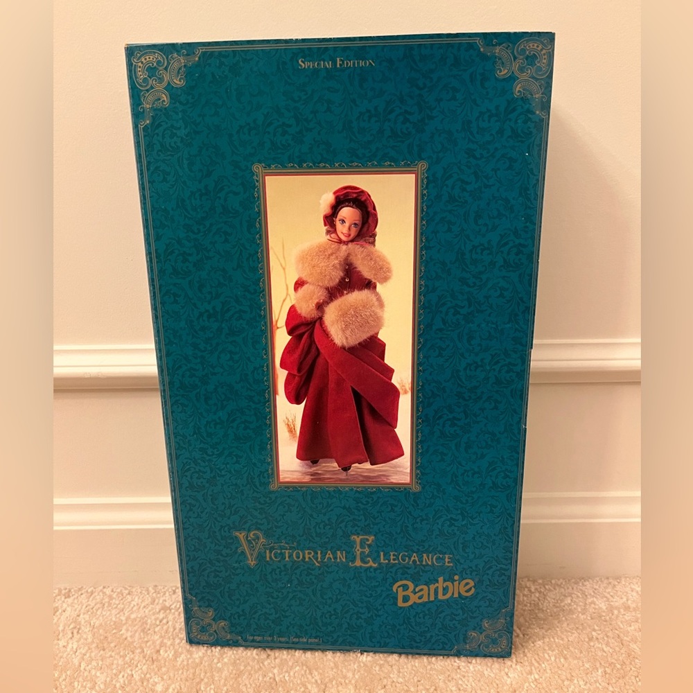 Barbie: Hallmark Special Edition 1994 Victorian Elegance Barbie Doll.